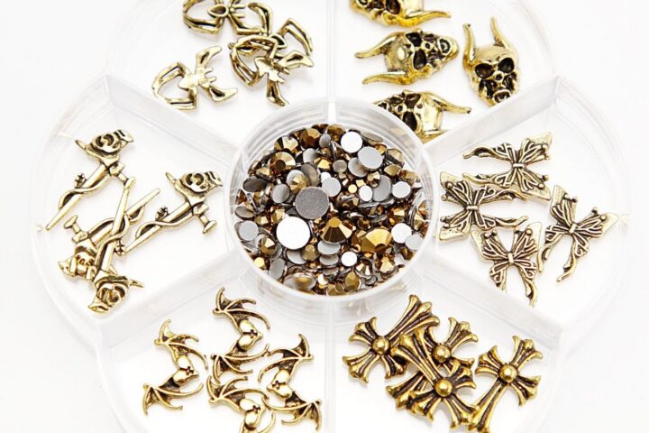 Mixed Metallic Nail Charms: DIY Salon Guide for Pros