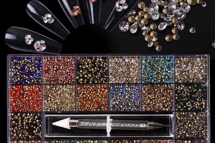Salon-Perfect Multi-Color Diamond Rhinestone Set Tips